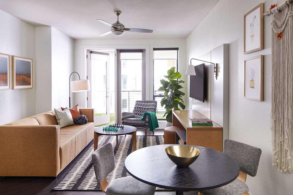 ホテル Sentral East Austin At 1614 E. Sixth 部屋 写真